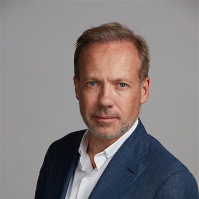 Matthieu Courtecuisse Headshot