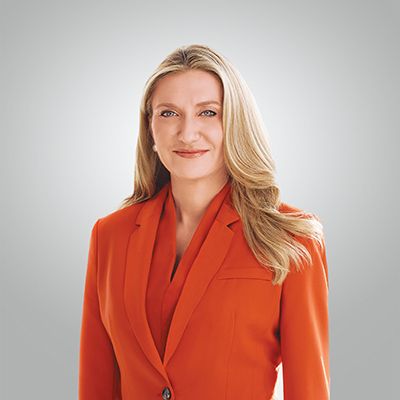 Holly H. MacDonald Headshot