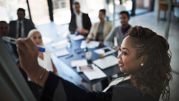 people working in meeting