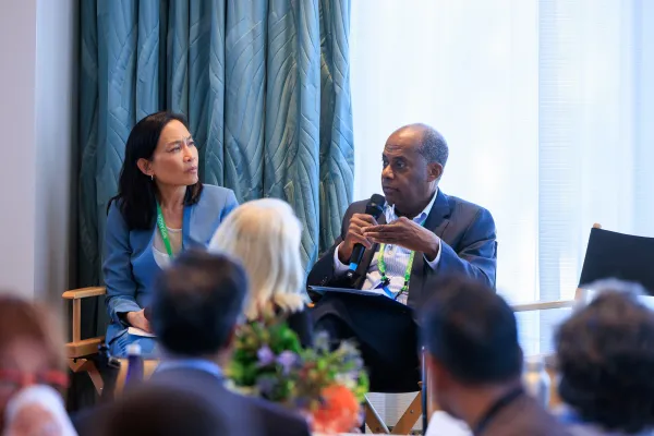 Moderator Ty and guest presenter Roger Ferguson, immediate past president and CEO of TIAA